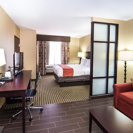 Holiday Inn Express & Suites Elkton - University Area, An Ihg Hotel Екстериор снимка