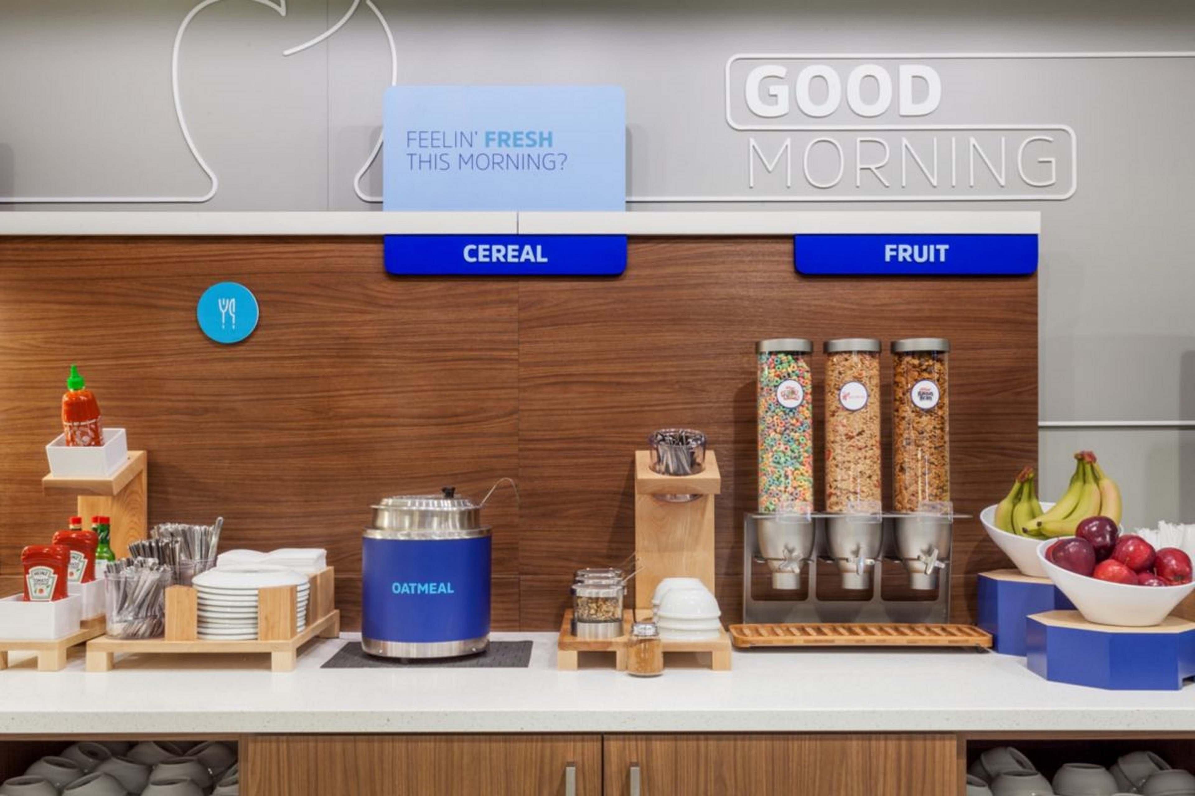 Holiday Inn Express & Suites Elkton - University Area By Ihg Екстериор снимка