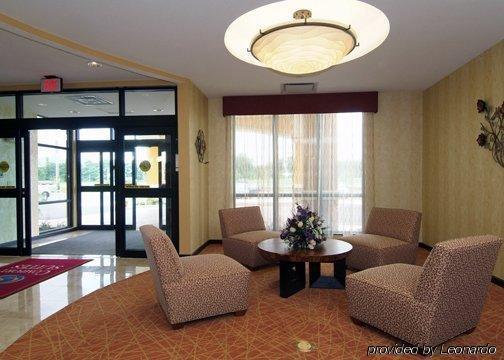 Holiday Inn Express & Suites Elkton - University Area, An Ihg Hotel Интериор снимка